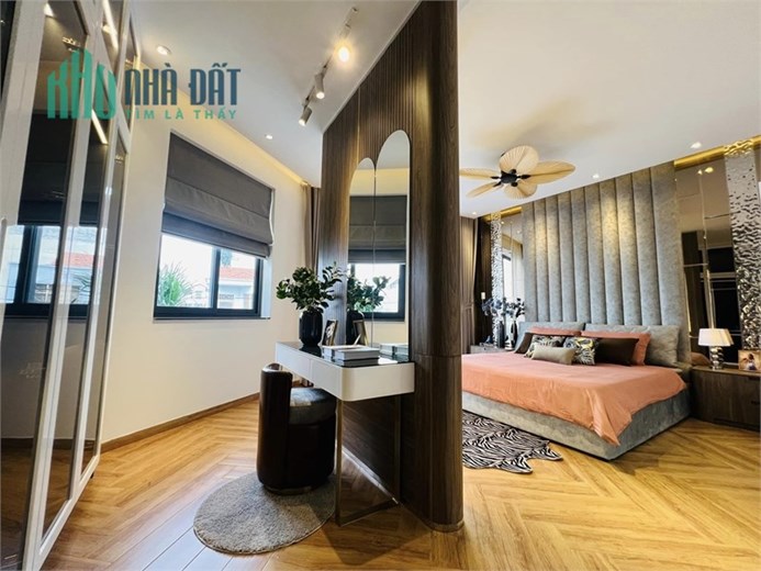 Siêu Phẩm 5 tầng 2 Mặt tiền, Full nội thất – Thống Nhất, Gò Vấp – 12.6 tỷ