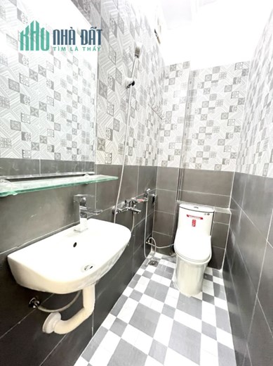 Bán nhà Khương Trung Thanh Xuân 26m 4 tầng 3 ngủ  sổ đỏ chính chủ nhỉnh 2 tỷ lh 0975124520
