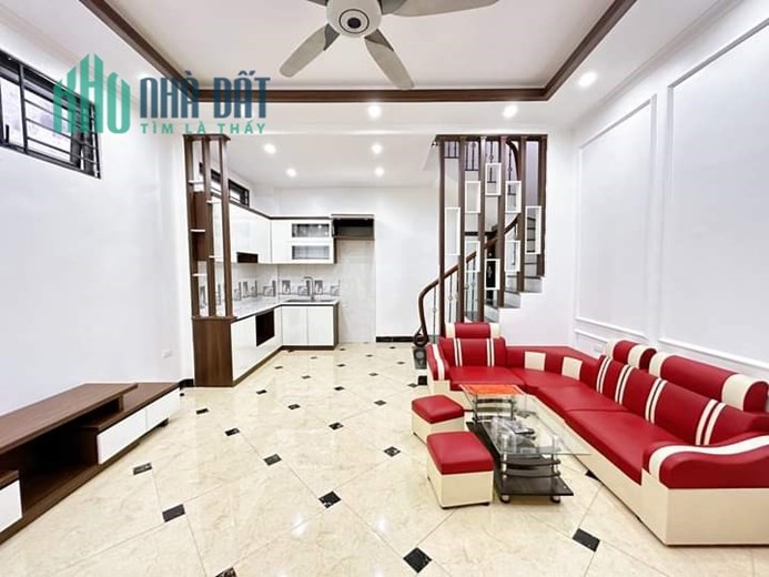 HIẾM Hoàng Quốc Việt Cầu Giấy 30m, 4t giá 3.6 tỷ, nhà đẹp, sát phố 0867470990