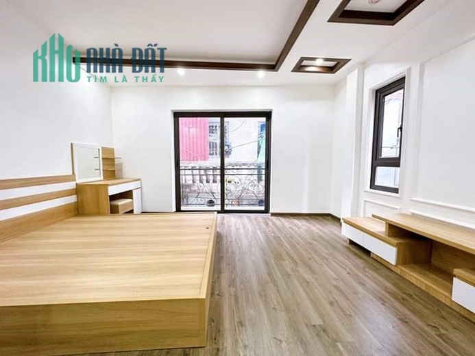HIẾM Hoàng Quốc Việt Cầu Giấy 30m, 4t giá 3.6 tỷ, nhà đẹp, sát phố 0867470990