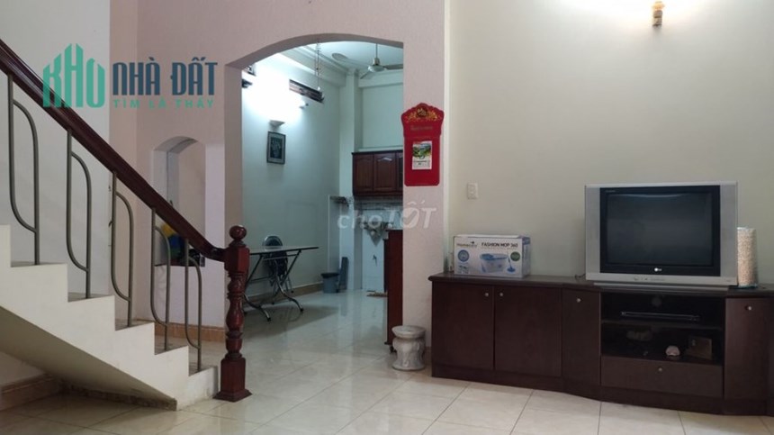 Cho thuê nhà 3 tầng gần Sân bay Tân Sơn Nhất