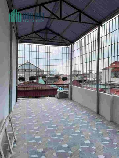 HƠN 3 TỶ XÍU CÓ HỘ KHẨU GIA THỤY , LONG BIÊN
NGÕ  Nguyễn Văn Cừ 35MV  5 TẦNG
