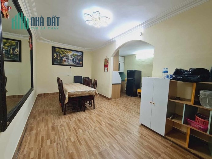 Bán nhà Lạc Long Quân 60m2, 8T, thang máy, 13.9 tỷ.