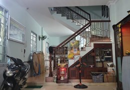 HẺM 8M NGUYỄN CỬU VÂN  – 72M2 – XE HƠI NGỦ TRONG NHÀ - GIÁP QUẬN 1 – GIÁ 10.8 TỶ