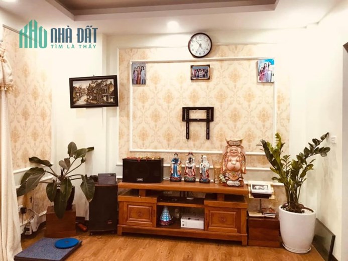 CCho thuê nhà Ngọc Hà , Ba Đình 40mx4T 5PN 5 điềug hòa 20m ra phố kd online