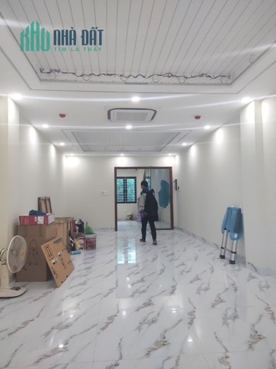 Gia đình em cần bán gấp nhà xây mới mặt ngõ 34 Nguyễn Thị Định 62m2 x 7 t mt 5,2 m giá 21,9 tỷ
