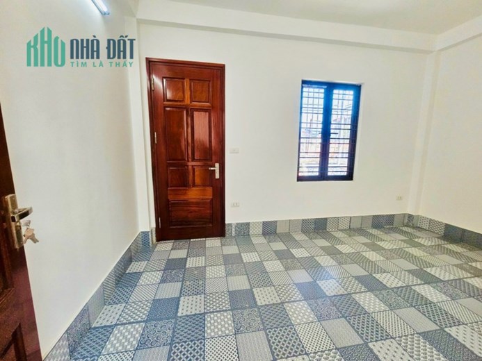 Bán gấp nhà phố Văn Miếu lô góc Full nội thất  40 m 5Tg  MT 4,4m chỉ 5,6 tỷ lhcc.