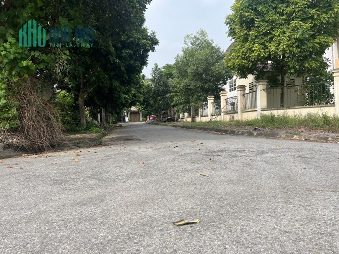 400M KHU TDC BẮC PHÚ CÁT CẦN BÁN