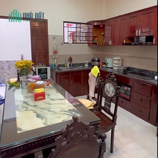 Biệt Thự cần bán gấp gần xa lộ Hà Nội (QL52) giảm 1.5tỷ còn 12.x tỷ -T3936