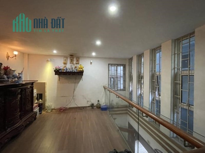 VIP HOÀN KIẾM, Ô TÔ SÁT CỬA – Nhà 4 tầng Trần Quốc Toản 34m MT5m chỉ 9 tỷ
