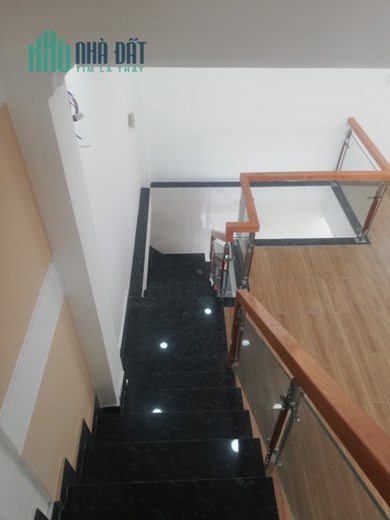 BÁN NHÀ Ở RIÊNG LẺ TẠI BÌNH TÂN (XÁT BÊN KCN VĨNH LỘC A) 53M2 SHR 5.4 TỶ. LH:0938656388