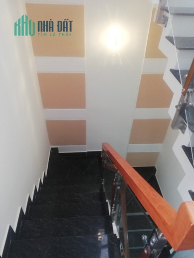 BÁN NHÀ Ở RIÊNG LẺ TẠI BÌNH TÂN (XÁT BÊN KCN VĨNH LỘC A) 53M2 SHR 5.4 TỶ. LH:0938656388