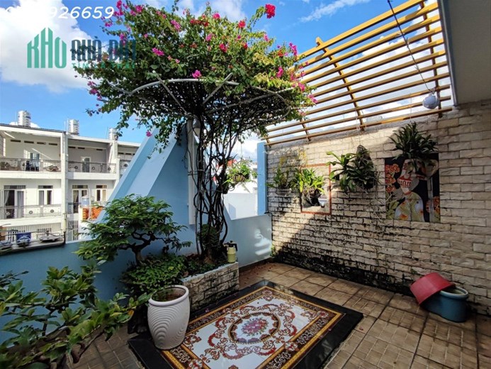BIỆT THỰ ĐƯỜNG THỐNG NHẤT. GÒ VẤP ~200 M2 03 TẦNG ÔTÔ QUAY ĐẦU TRONG SÂN - PHONG THỦY VƯỢNG KHÍ
