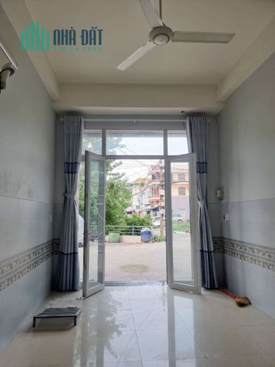 Cho thuê nhà siêu đẹp Tống Văn Hên, 2 lầu 4 phòng