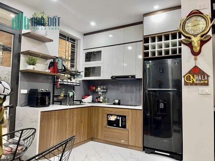 BÁN NHÀ NGÕ 79 CẦU GIẤY - LÔ GÓC - Ô TÔ TRÁNH - KINH DOANH ĐỈNH - 65M3 MT 6M3 GIÁ CÒN 12 TỶ.