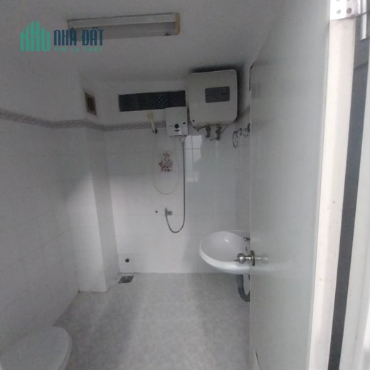 Cho thuê nhà full nội thất, gần MT đường Tôn Đản P4Q4 giá 12tr/th/52,5m2. Lh:0938778788