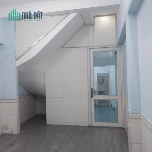 Cho thuê nhà full nội thất, gần MT đường Tôn Đản P4Q4 giá 12tr/th/52,5m2. Lh:0938778788