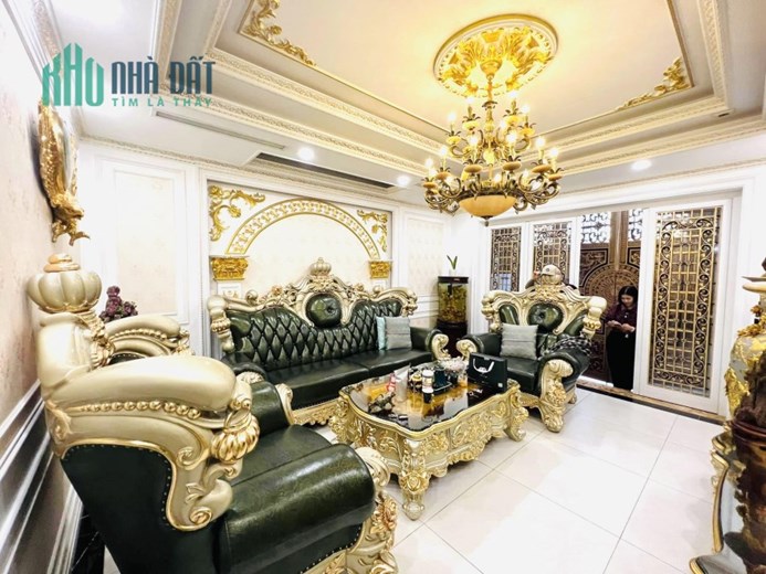 Bán biệt thự Dát Vàng Hoàng Mai, 70m2, 6 tầng Thang máy, Tặng Full Nội thất giá 11 tỷ