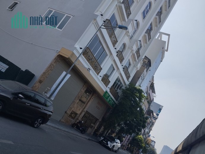 Chính chủ cho thuê lâu dài  nhà 5tang _01ha thang máy mặt đường Bưởi, Ba ĐÌnh, Hà Nội