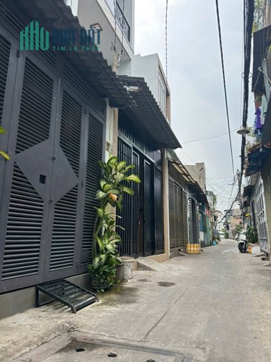 Bán nhà đường Lê Trọng Tấn Tân Phú 4.2 x 15 đúc lửng gần kcn Tân Bình  nhà đẹp giá rẻ hơn Bình Tân.