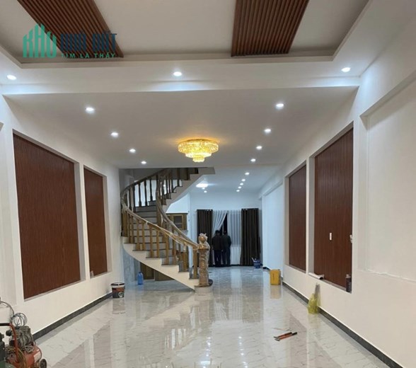 Bán nhà mới hoàn thiện tại Nguyễn Hữu Cầu P12 Đà Lạt