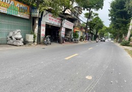 Cho Thuê nhà Nguyễn Hoàng Tôn 170m2 - 2  tầng - 10,5tr/th - Bắc Từ Liêm. LH sđt: 0966931622.
