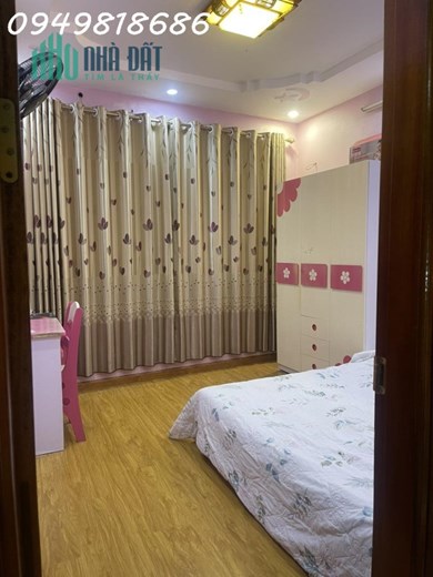 Chính chủ cho thuê nhà ngõ 402/51 Đình thôn, mỹ đình. Diện tích 28 m x 5 tầng