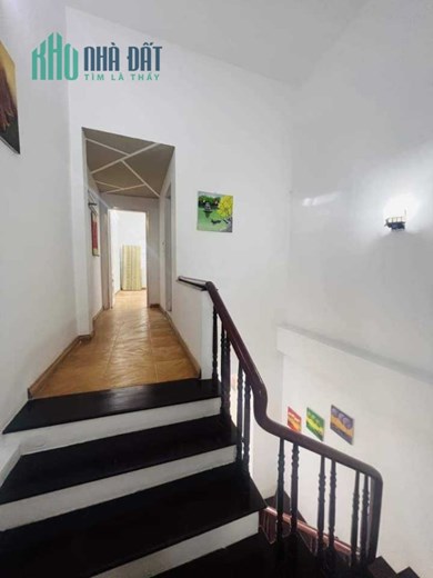 Bán Nhà Đường Phúc Diễn 44/50m2 x 3 tầng, phân lô ô tô đỗ cửa, sát Phố, tặng full nội thất nhà mới