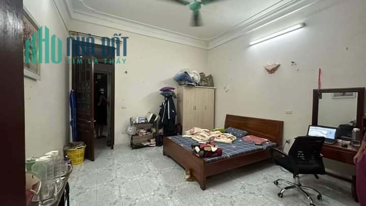 Bán Nhà Phố Hoàng Văn Thái 65m2 x 4 tầng, ngõ thông rộng , gần Phố , ô tô đỗ cửa vào nhà, giá cho