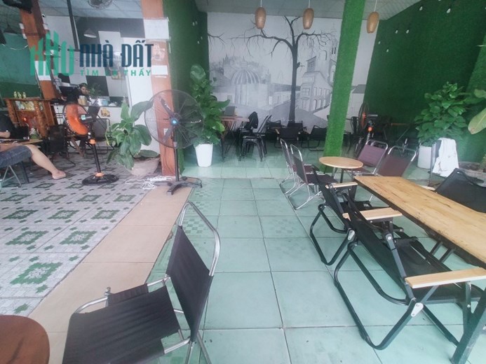 Sở hữu quán Cà fe kinh doanh đông khách TT Hải Châu đường lớn, gần Đại học Kiến Trúc