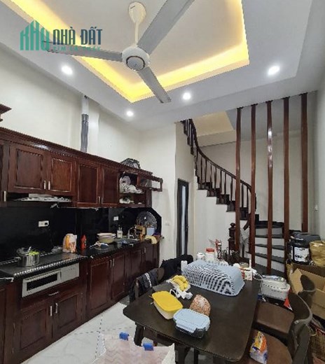 HIẾM CÓ KHÓ TÌM
