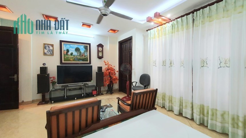 NHÀ ĐẸP PHỐ NGUYỄN CHÍ THANH - NHỘN NHỊP BẬC NHẤT ĐỐNG ĐA. 65M X 5T. GIÁ 25 TỶ