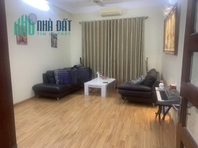 CHỦ CẦN BÁN GẤP
Nhà đường 19/5 Văn Quán - 50m x 4t, mt 4m