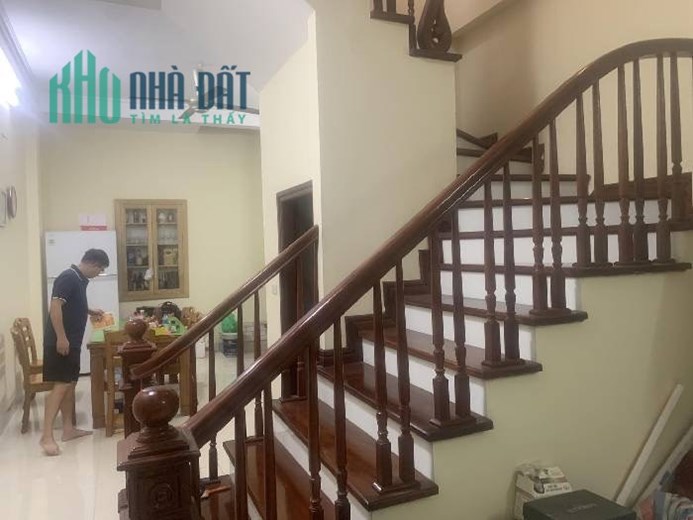 CHỦ CẦN BÁN GẤP
Nhà đường 19/5 Văn Quán - 50m x 4t, mt 4m