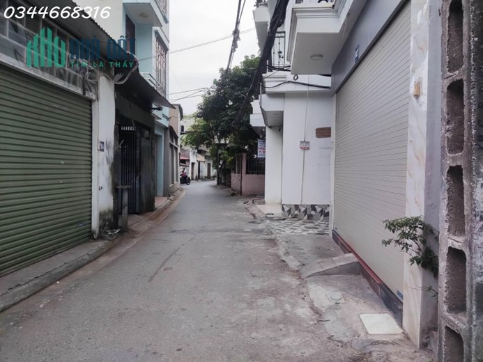 Bán nhà Tân Thụy, Phúc Đồng, Long Biên
31m2, 5 tâng, ô tô đỡ cửa, đường thông bàn cờ, 3.5 tỷ