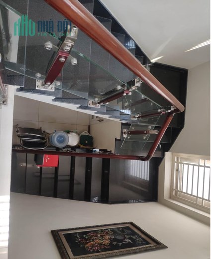Bán nhà Mặt tiền Lê Hồng Phong ngay Ba Tháng Hai, DT: 4x24m, 4 Tầng, 5PN, 32 tỷ (TL)