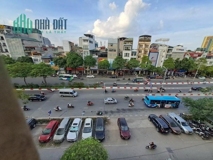 Chính Chủ Nhờ Tìm Khách Thuê nhà mặt phố Trần Khát Chân, HBT
