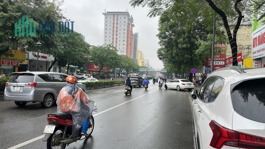 BÁN NHÀ MẶT PHỐ NGUYỄN VĂN CỪ-LONG BIÊN 134m2 MT 7m TO THOÁNG VỈA HÈ RỘNG 38TỶ KINH DOANH SẦM UẤT