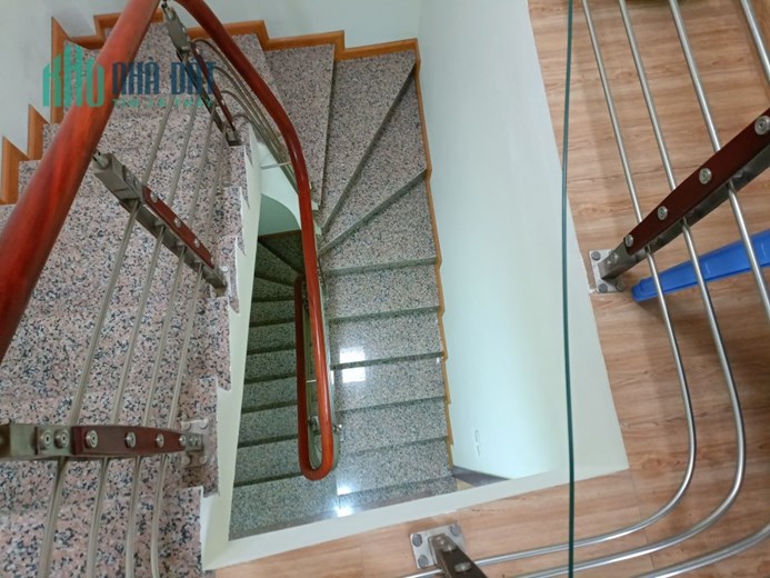 BÁN GẤP NHÀ XÃ ĐÀN, 32m2x 5T, MT5m, Ô TÔ ĐỖ CỔNG, LÔ GÓC, KINH DOANH, CHỈ HƠN 4 TỶ