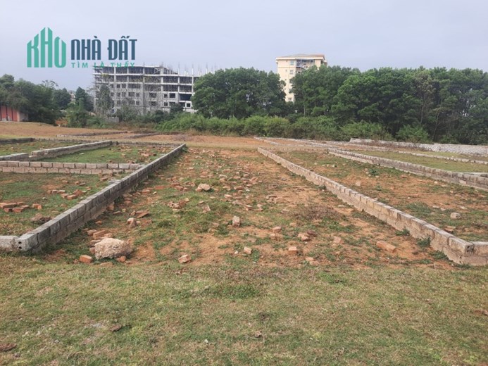 Chị của em cần tiền nên bán 99m2 đất dãn dân đa gạo Linh sơn - sát quốc lộ 21 giá đầu tư chưa đến 2