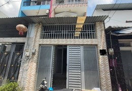 Bán nhà mặt tiền đường số 13 phường Bình Hưng Hòa A 4.2x17 đúc 4 tấm nhà đẹp giáp Tân Phú.