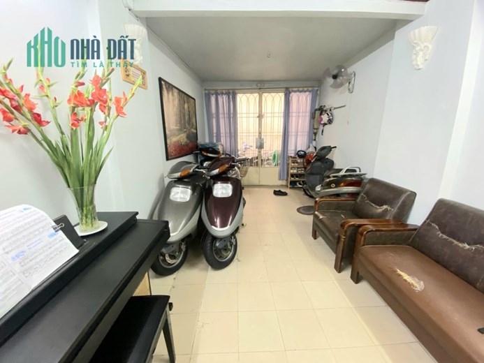 _124/ TRẦN QUANG KHẢI - TÂN ĐỊNH - QUẬN 1 - NHÀ 3 TẦNG - 40M2 NỞ HẬU - 4PN - GIÁ CHỈ 5.7 TỶ TL.