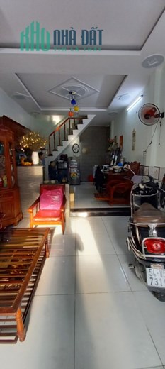 Chính chủ cần bán nhà hẻm sổ hồng riêng  ngay đường Tân Thới Hiệp 13