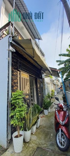 Chính chủ cần bán nhà hẻm sổ hồng riêng  ngay đường Tân Thới Hiệp 13