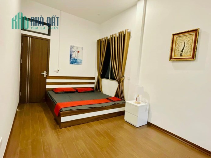 Chính chủ bán gấp nhà Mặt ngõ Khâm Thiên giá 3.35 tỷ, 35mx4 tầng, đẹp ở luôn