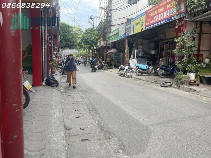 Bán Nhà Đình Thôn - Nam Từ Liêm 55m 5 tầng MT 5m Giá Chỉ 5.4 Tỷ - 1 Nhà Ra Ô TÔ Tránh.