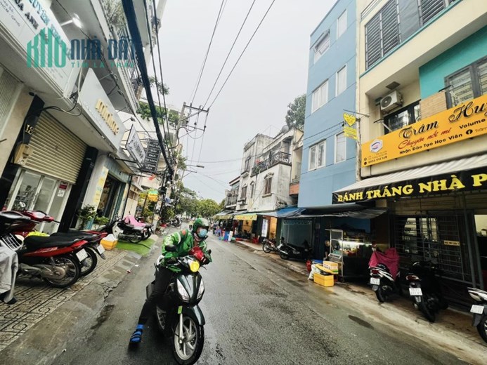 Bán Nhà 2 Mặt Tiền Đường Trường Sa- PXL Phú Nhuận Kinh Doanh Đỉnh- 5 Tầng- 68m2- Chỉ : 25 Tỷ