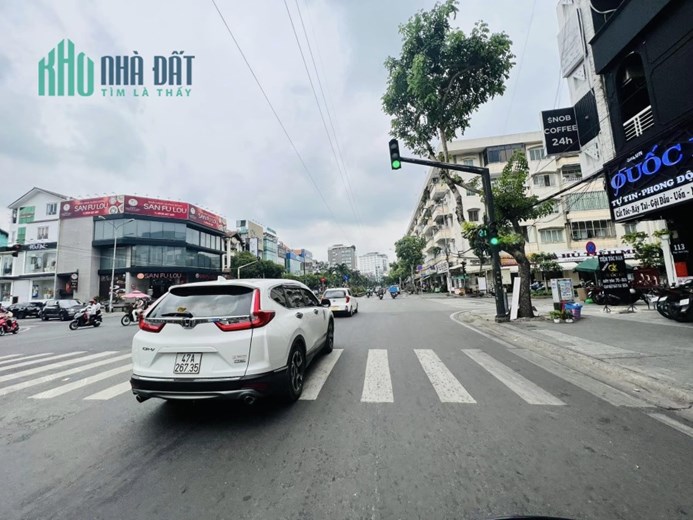 Bán Nhà 2 Mặt Tiền Đường Trường Sa- PXL Phú Nhuận Kinh Doanh Đỉnh- 5 Tầng- 68m2- Chỉ : 25 Tỷ