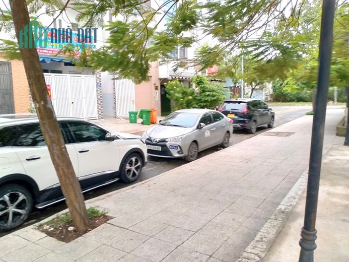 Chính chủ cho thuê mặt bằng tiện kinh doanh ngay đường Liên Phường