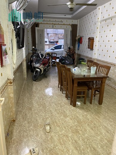 Cho thuê nhà nguyên căn  ngõ Đê La Thành Đống Đa 60m2